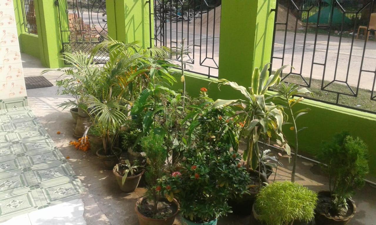 Maakali Guest House Digha  Kültér fotó